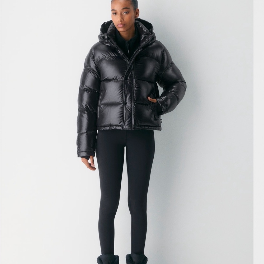 Aritzia Super Puff Shorty Jacket (Hi Gloss)